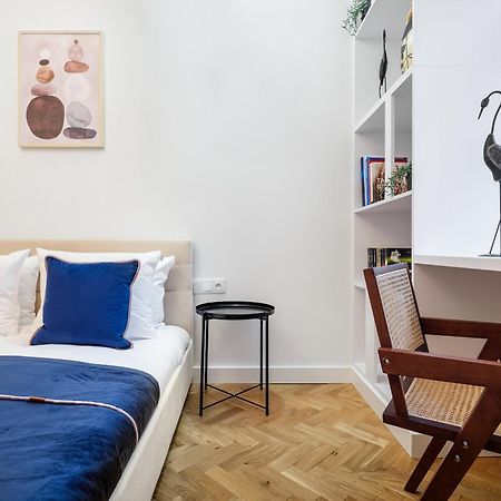 Tyzenhauz Apartments Krowoderska Street Krakow Dış mekan fotoğraf