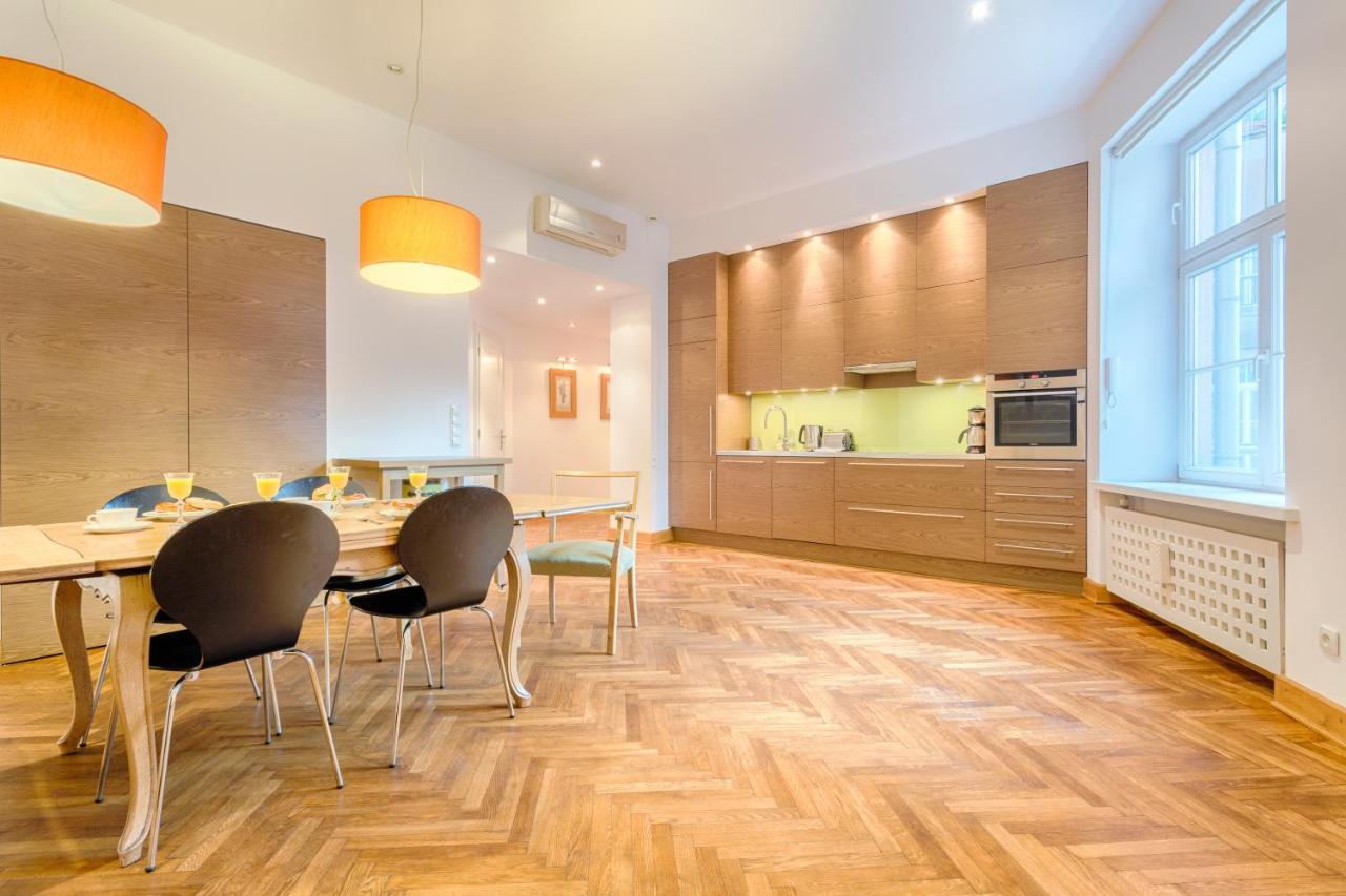 Tyzenhauz Apartments Krowoderska Street Krakow Dış mekan fotoğraf