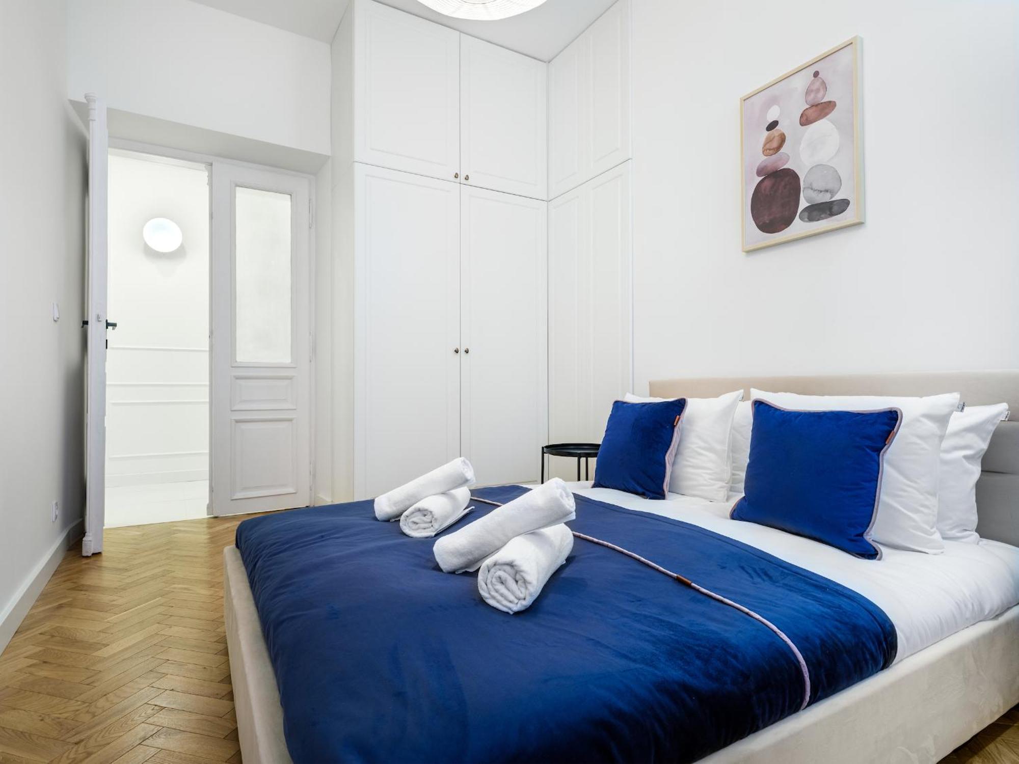 Tyzenhauz Apartments Krowoderska Street Krakow Dış mekan fotoğraf