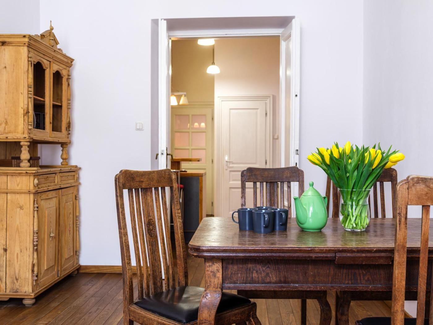 Tyzenhauz Apartments Krowoderska Street Krakow Dış mekan fotoğraf
