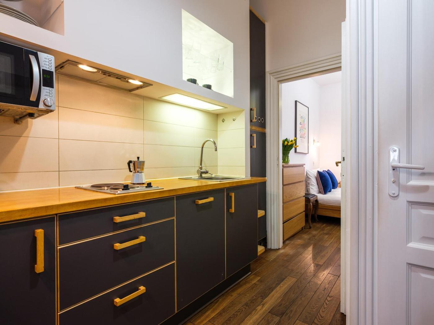 Tyzenhauz Apartments Krowoderska Street Krakow Dış mekan fotoğraf
