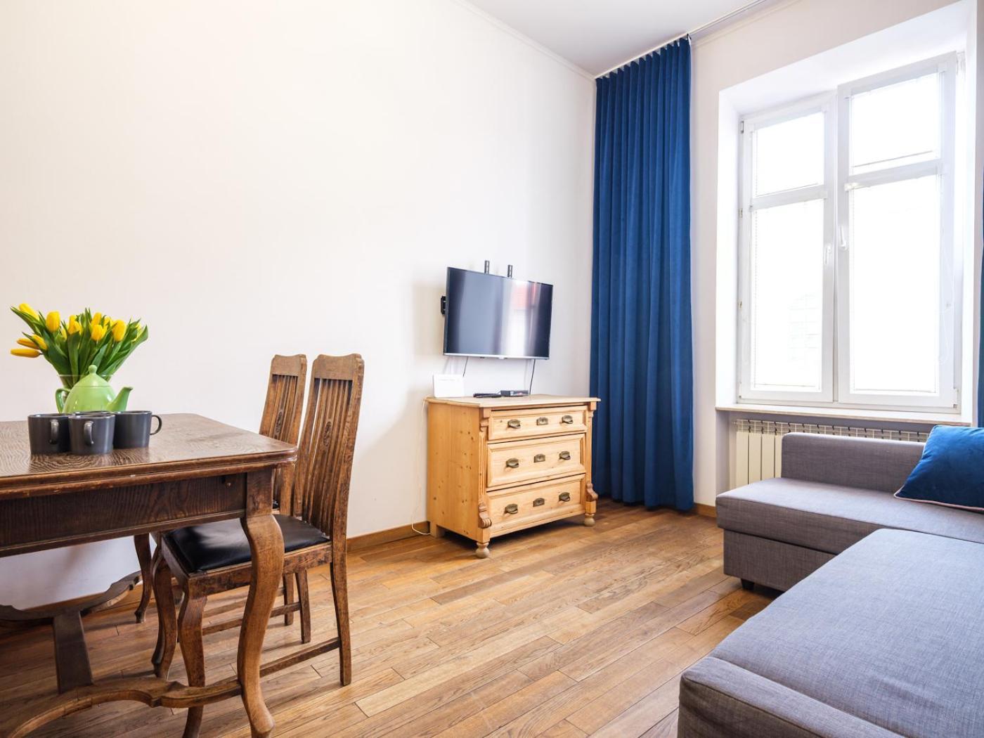 Tyzenhauz Apartments Krowoderska Street Krakow Dış mekan fotoğraf